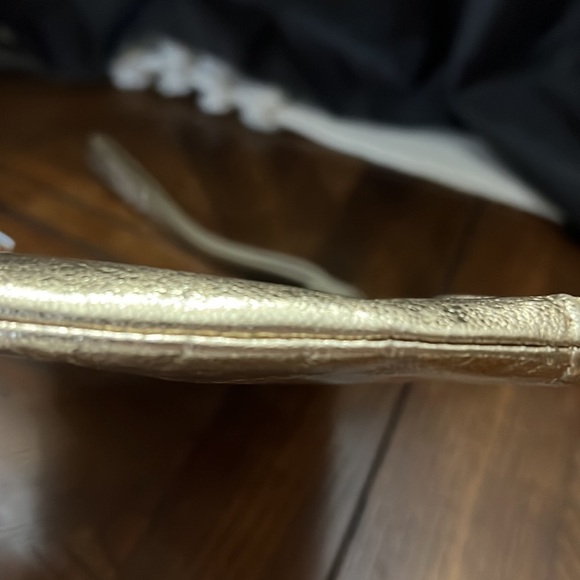 Authentic Kate Spade wristlet in gold - Picture 7 of 7